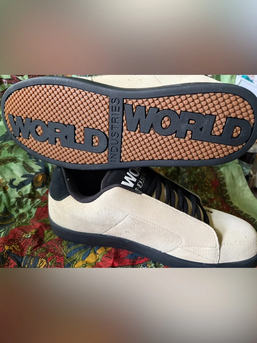 World Industries Smith Bones Skate Shoes Tan/Black size 13 New In Box